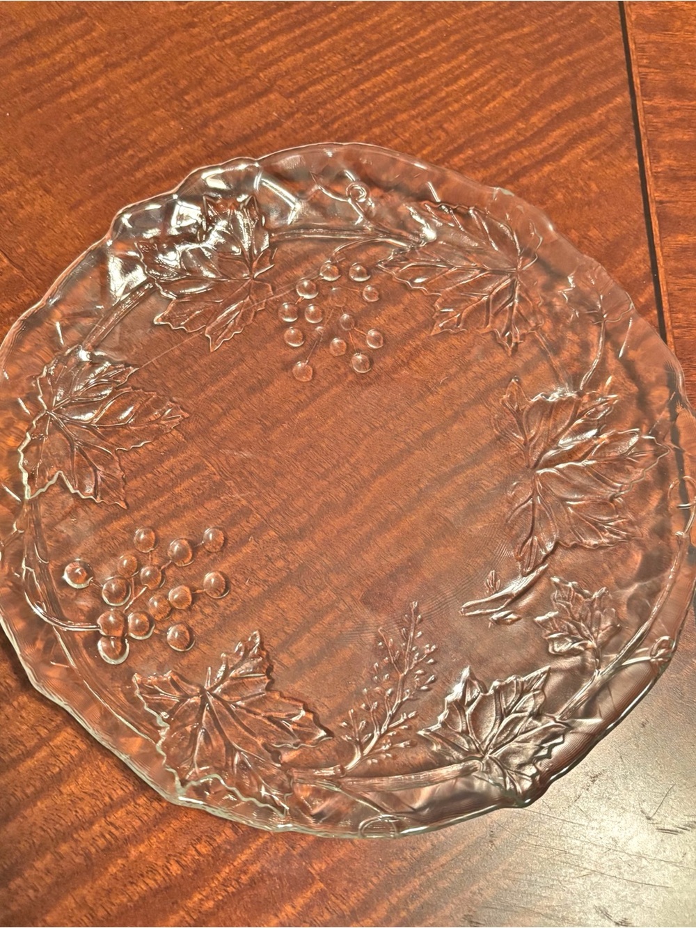 Mallory collection by Cristal D'Arques - Durand, 8in Plate, 6in Bowl - Picture 5 of 6